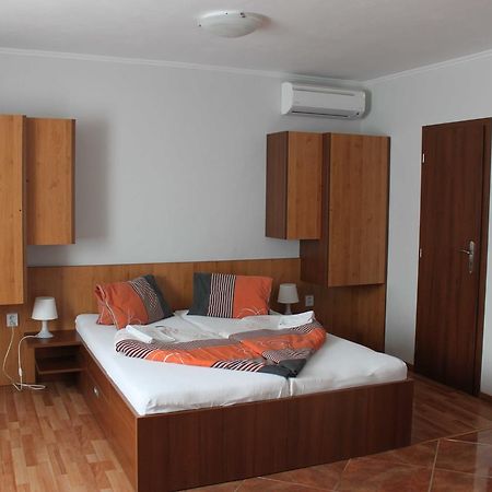 Privat Arcadia Apartman Bellegszencse Kültér fotó