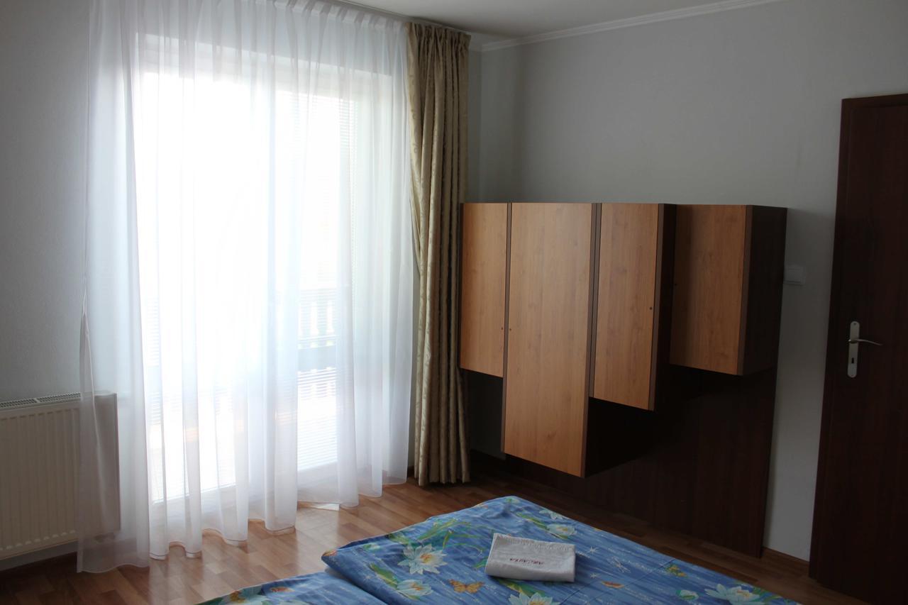 Privat Arcadia Apartman Bellegszencse Kültér fotó