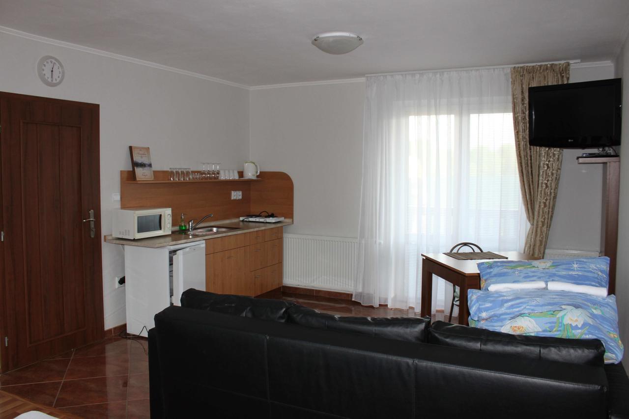 Privat Arcadia Apartman Bellegszencse Kültér fotó